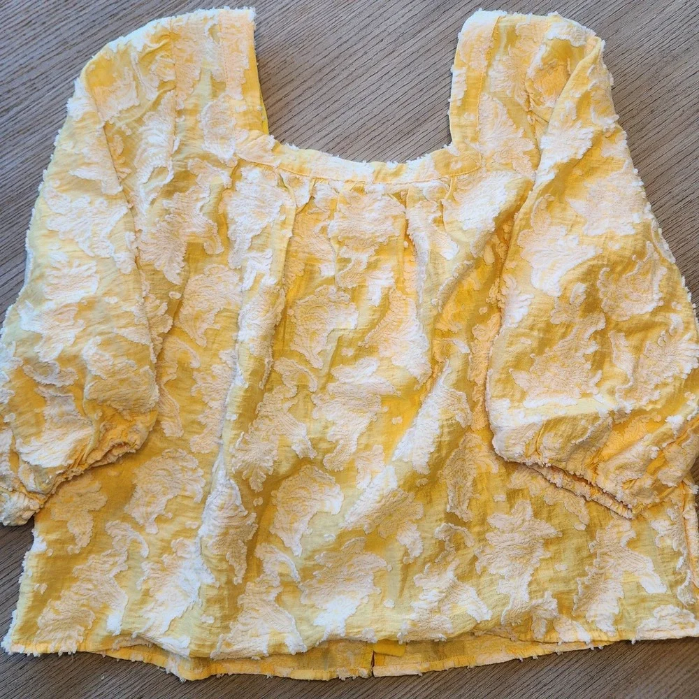 Anthropologie ☀️anthropologie textured